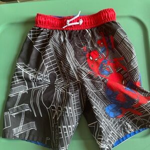 Excellent condition!! Boys Spider-Man Swim Trunks! Size 5T